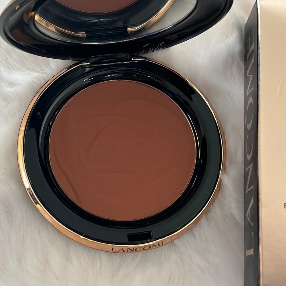 LANCOME Teint Idole Ultra Wear C.E. Skin Transforming Bronzer 05 TAN New In Box